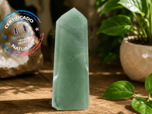 Quartzo Verde Natural: A Pedra da Renovação, do Equilíbrio e da Conexão com a Natureza