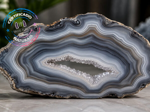 Ágata Natural Cinza: por que essa pedra simboliza estabilidade e equilíbrio?